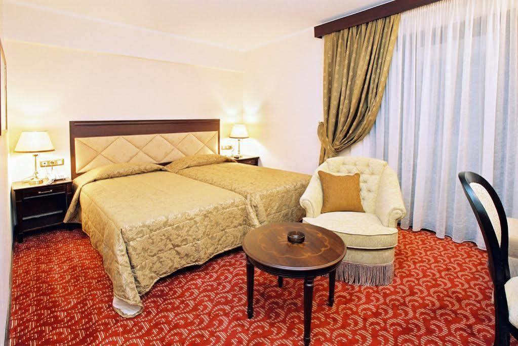 Aeton Melathron Hotel Trikala  Exterior photo